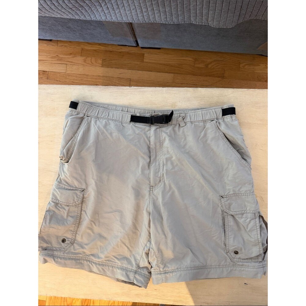 REI Men's Light Gray Cargo Shorts with Integrated Belt